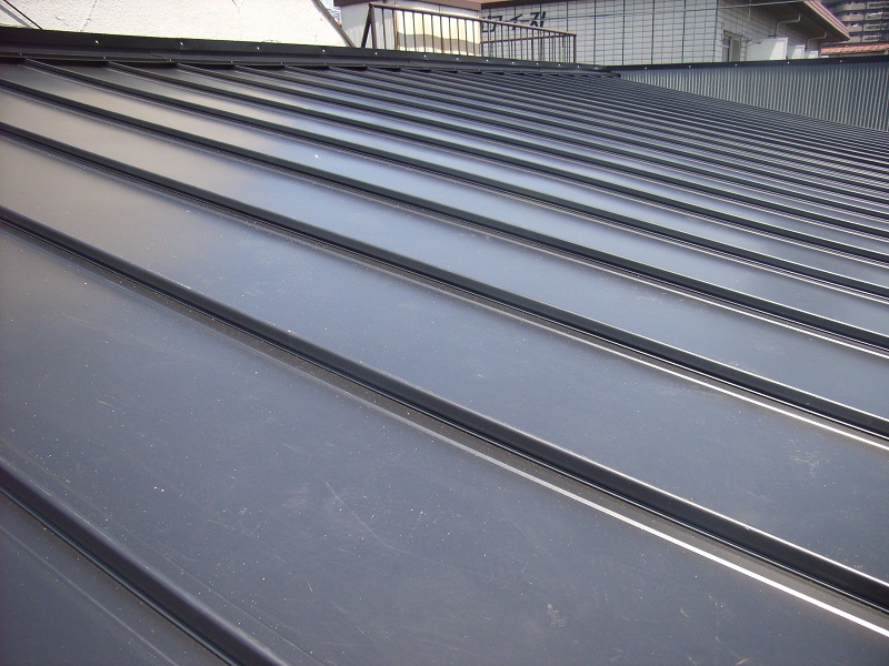 新規ガルバリウム鋼板の屋根